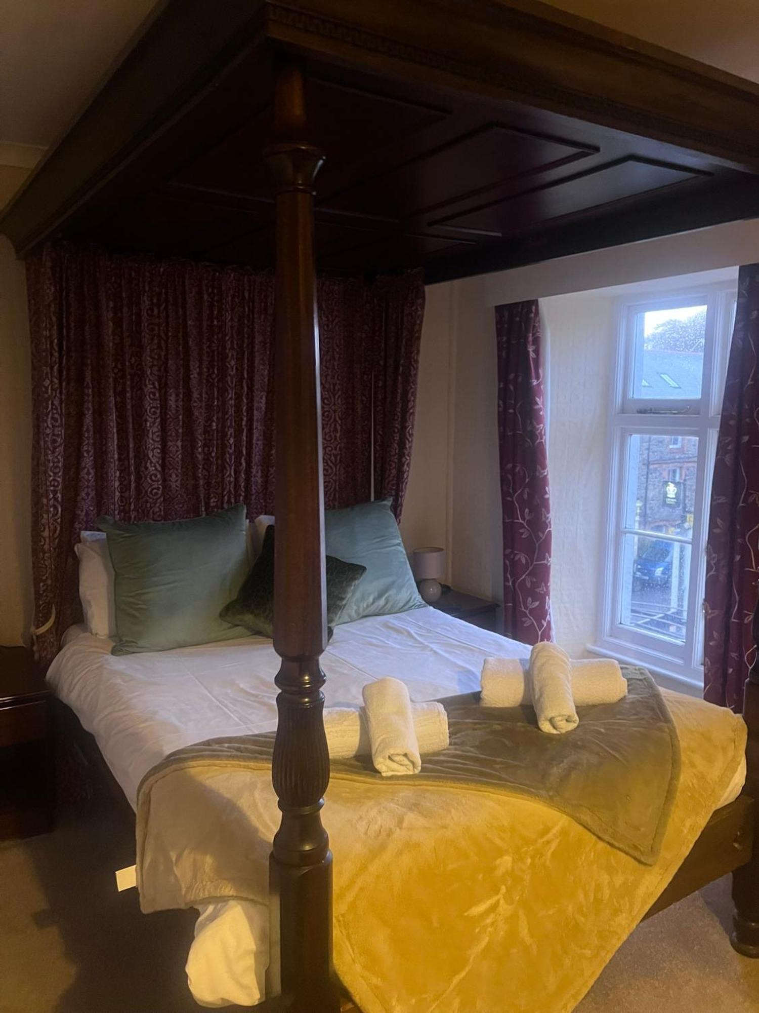 The Crown Hotel Lynton Eksteriør billede